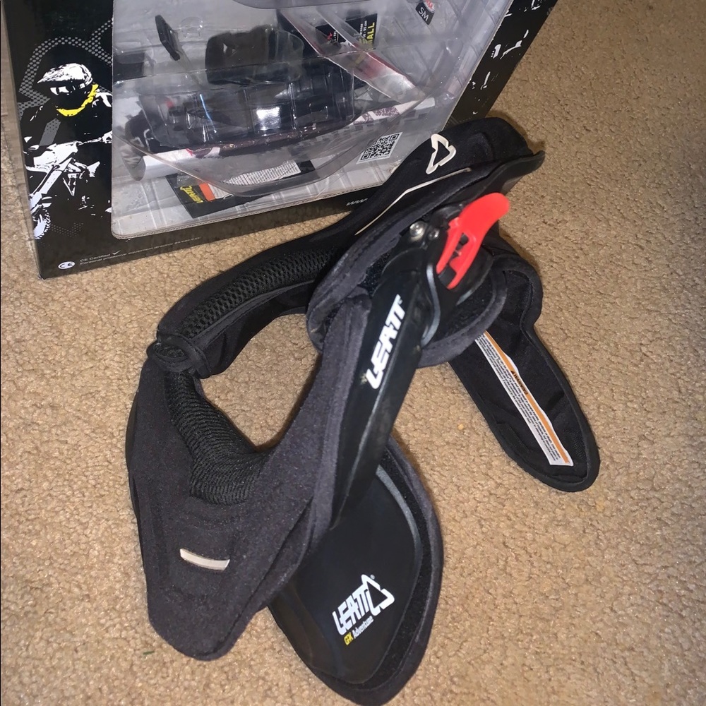 Leatt motocross/atv neck brace